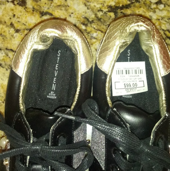 *Steven Natural Comfort Cory Leather Sneakers - Picture 5 of 7